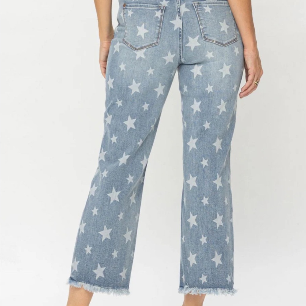 Judy Blue Starry Light Blue Cropped Jeans - Picture 4 of 8